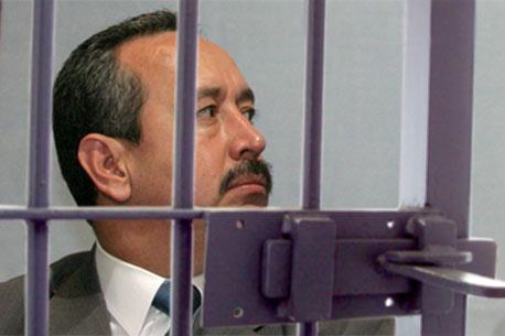 México, a medias tintas en ataque <br> a complicidad política con el narco