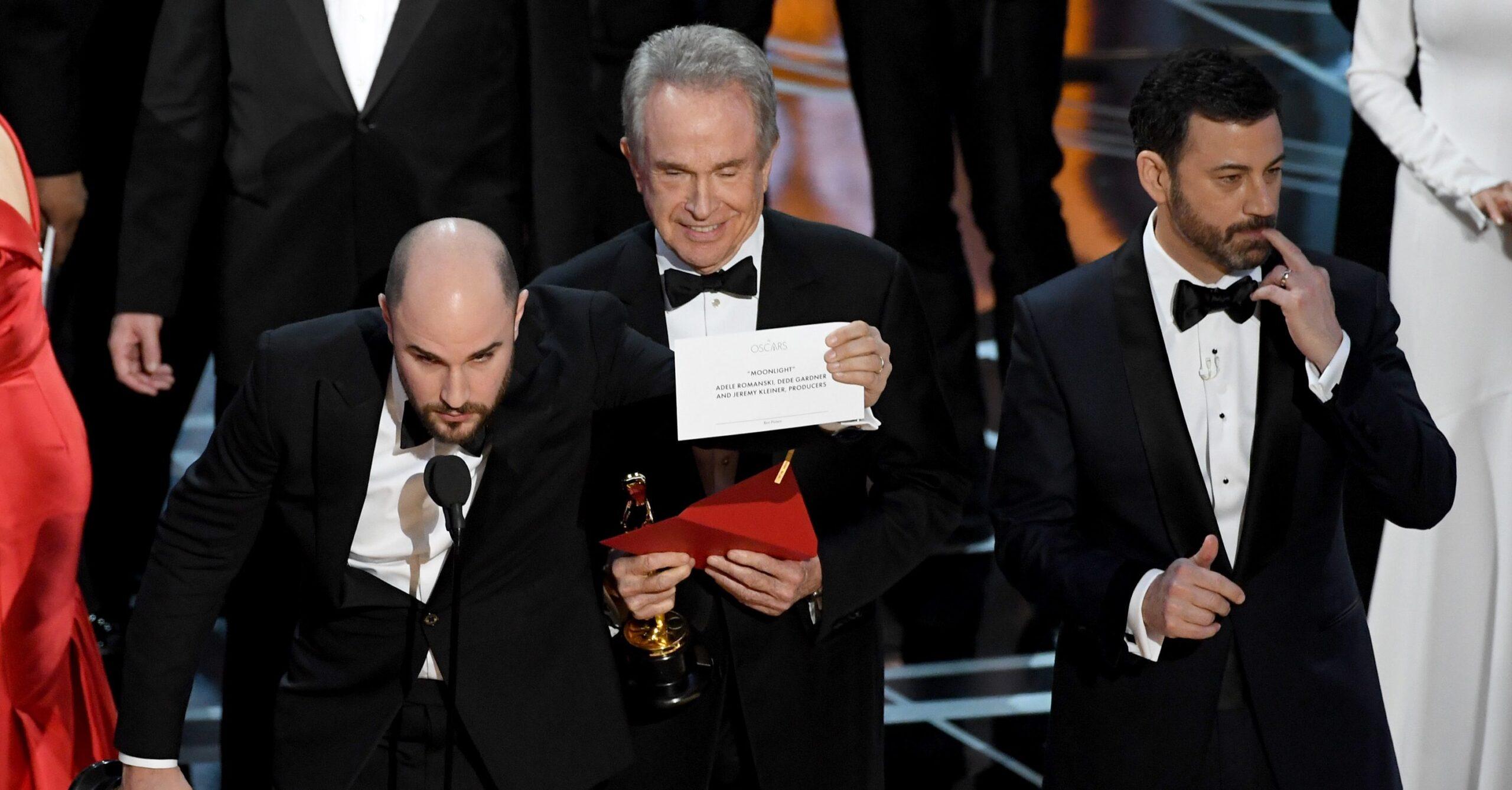 El error en los Oscar: estas son las teorías sobre que pasó al anunciar la mejor película
