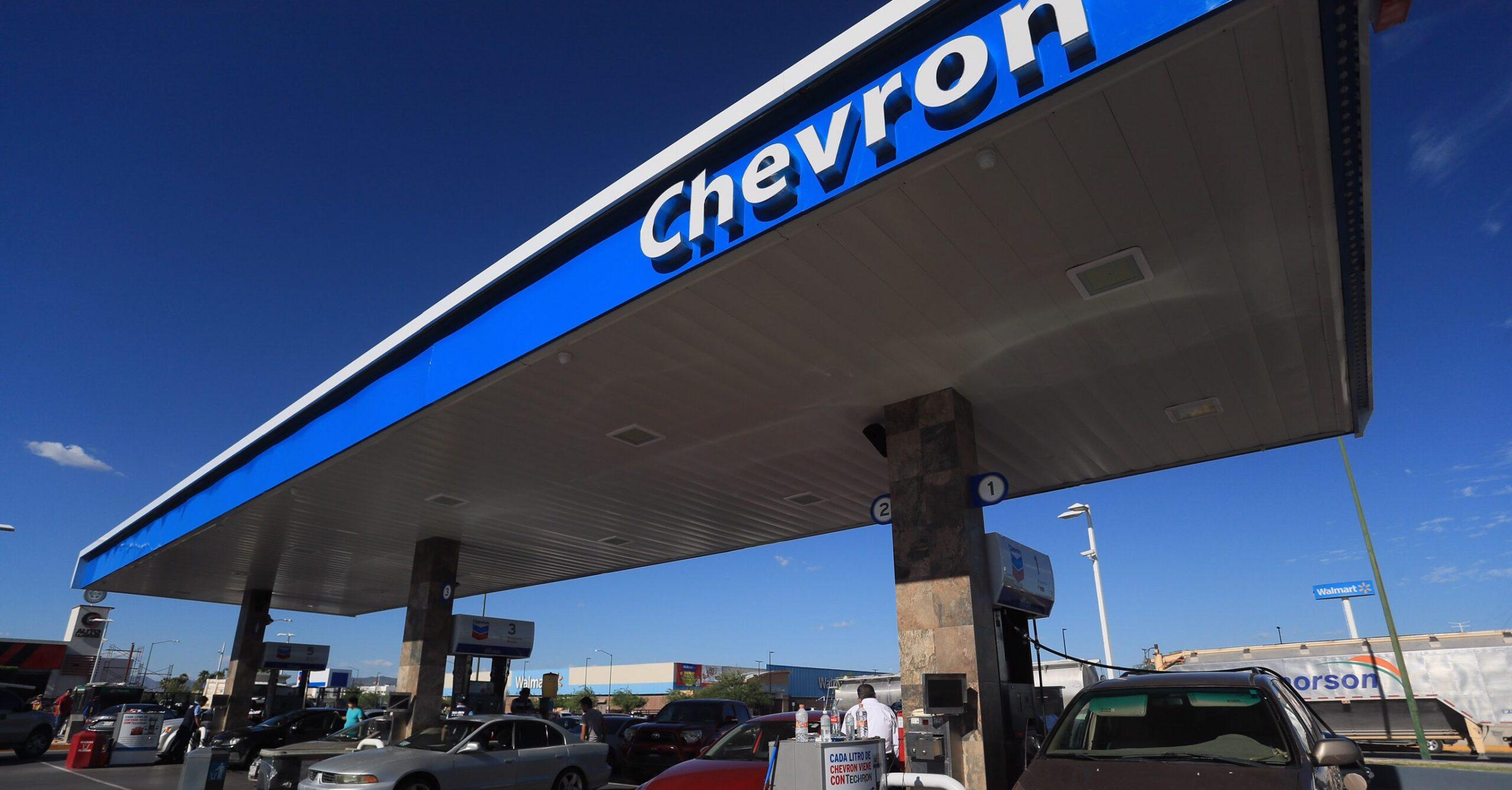 Chevron y Shell, las estaciones con los precios más altos en gasolina: Profeco