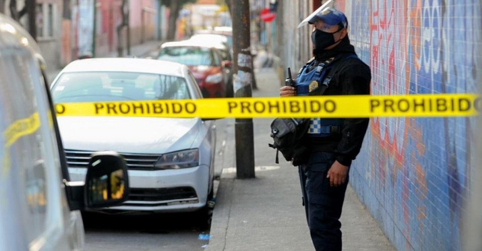 Operativo en colonia Morelos desata tiroteo entre policías y vecinos; hay una persona muerta