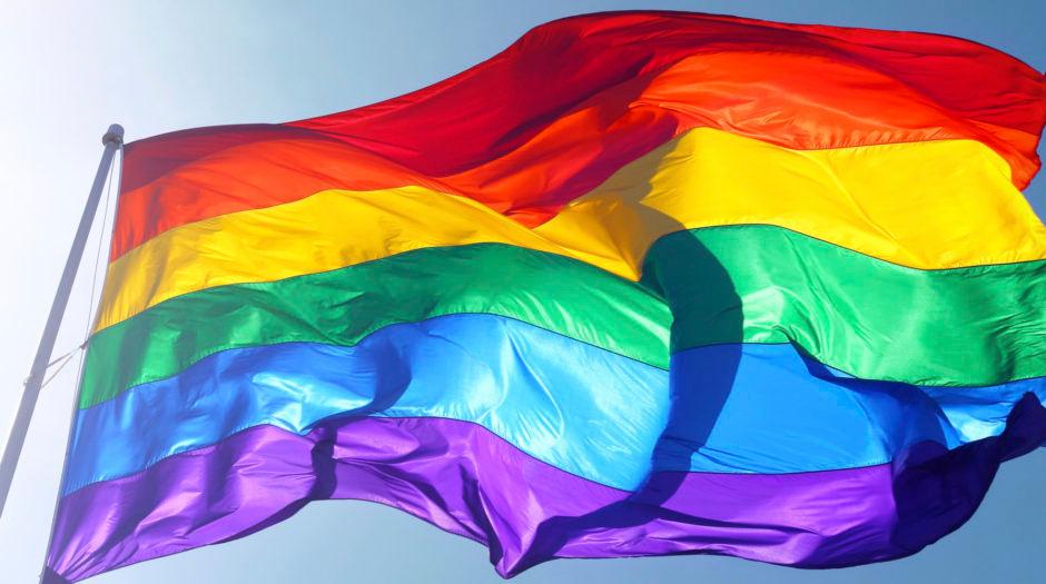 La historia detrás de la bandera gay