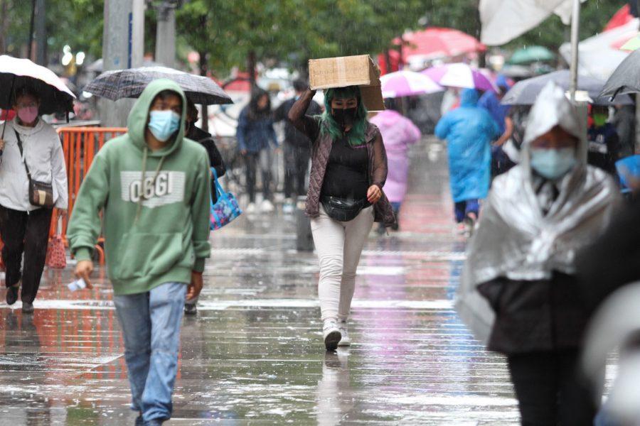 México registra casi 25 mil casos de COVID y 113 muertes mientras cumple dos años con cinco meses de pandemia