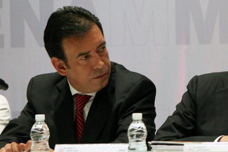 Moreira saca a Videgaray y Osorio Chong de Estado de México