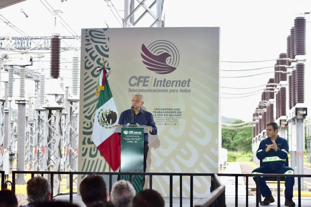 López Obrador anuncia mecanismo legal para evitar privatización de CFE