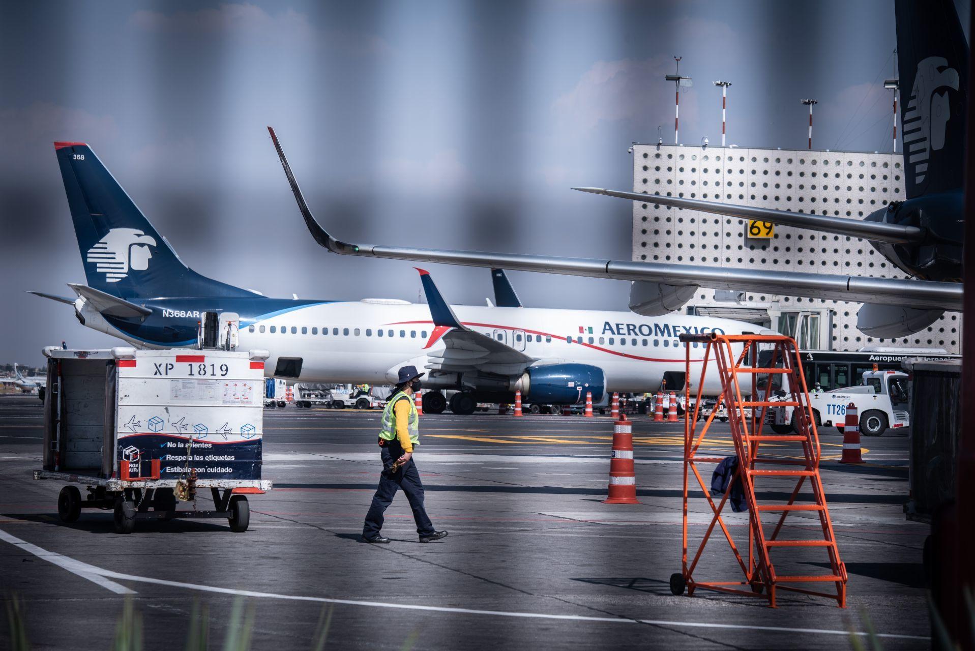 Agencia Federal de Aviación justifica maniobras seguidas durante incidentes de Volaris y Aeroméxico: “Son las más seguras”