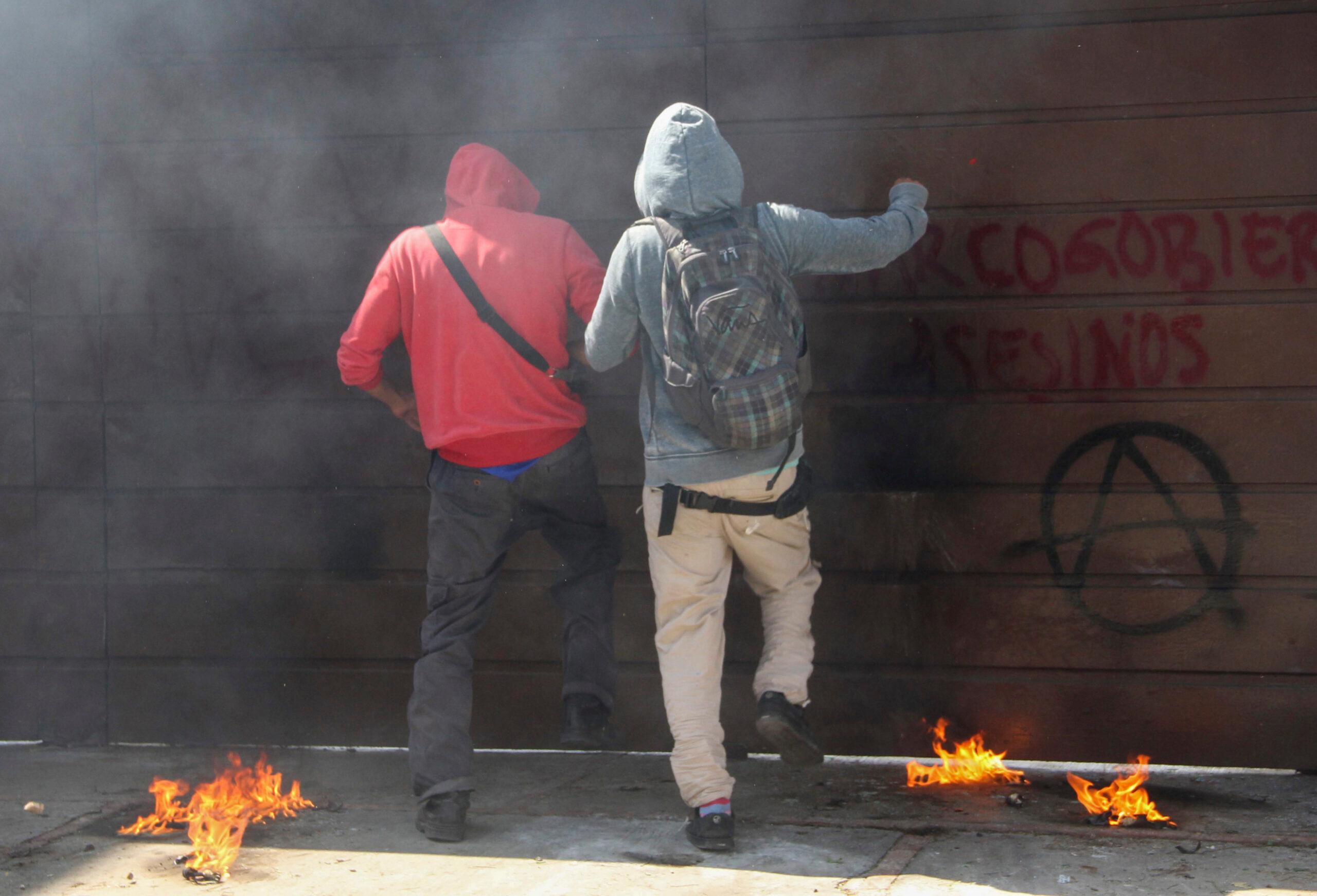 Detienen a un joven presuntamente involucrado en el ataque al PRI-Oaxaca