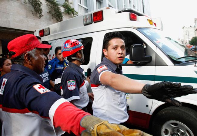 Ya son 9 muertos tras la explosión el jueves de una pipa en Tabasco; 3 son menores