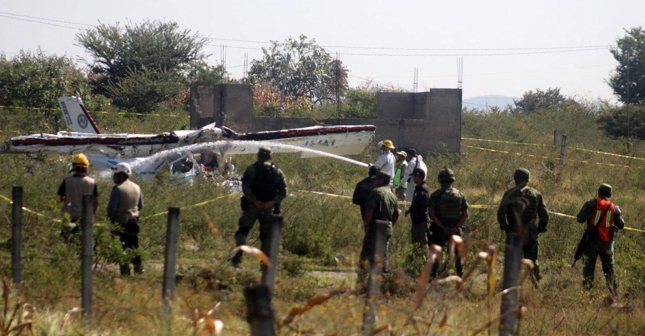 Mueren seis personas en Chihuahua por el desplome de avioneta en la que viajaban