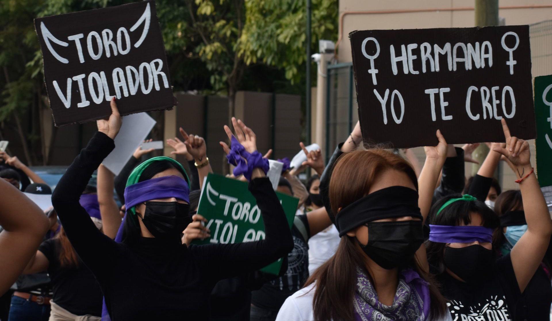 Por falta de recursos, presunta víctima de Félix Salgado no ejercerá más acciones en su contra