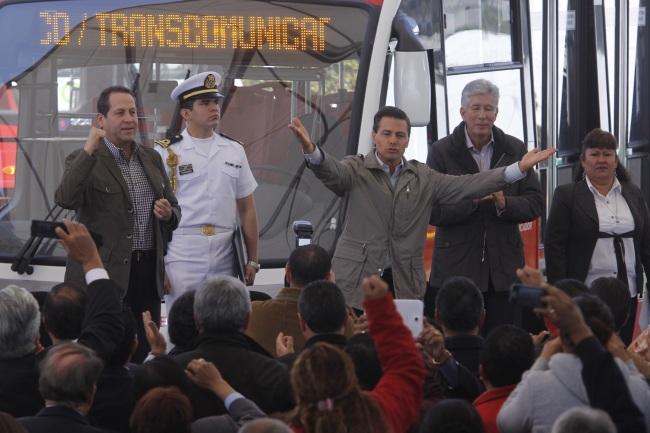 La reforma fiscal evitó recorte en la inversión pública, dice Peña Nieto