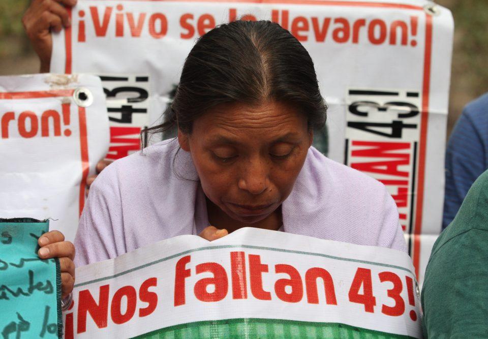 Policías de Huitzuco mentían, sí fueron a Iguala la noche que desaparecieron normalistas: PGR