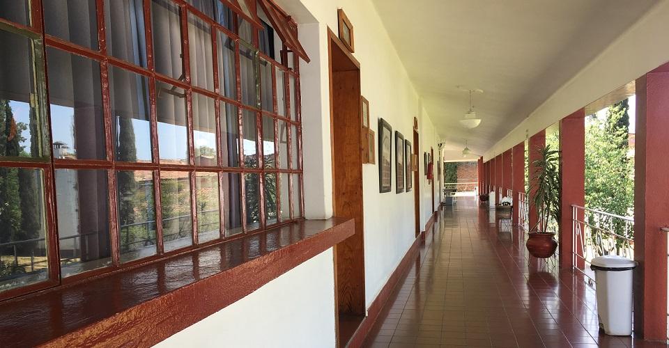 Nuevas universidades afectan a estudiantes extranjeros y maestros de Centro latinoamericano en Michoacán