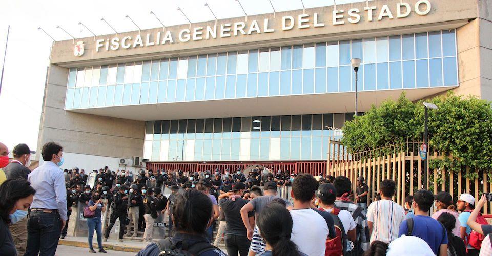 Liberan a 60 estudiantes de Mactumatzá, Chiapas, y Teteles, Puebla, pero seguirán con proceso