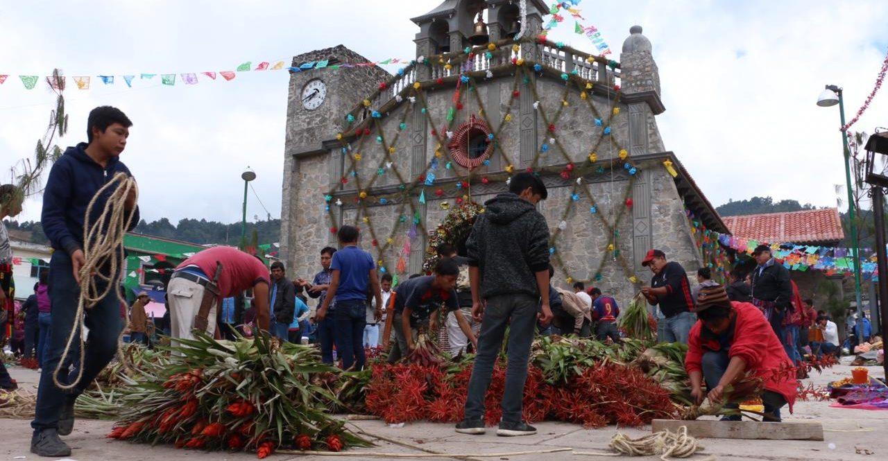 La búsqueda de la Flor Sagrada, el ritual ancestral con el que celebra Navidad un pueblo de Chiapas