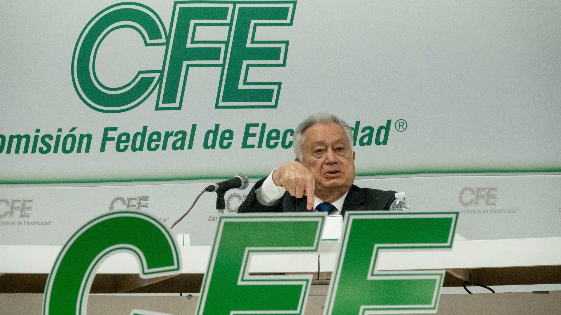 CFE oculta contratos con empresa sancionada por corrupción en AL y Europa