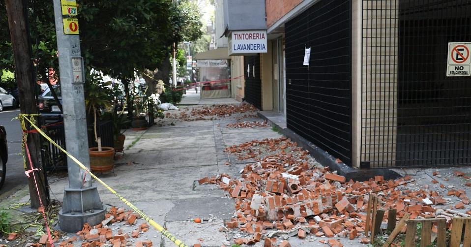 Pequeños empresarios afectados por el sismo acusan falta de ayuda para reabrir sus negocios