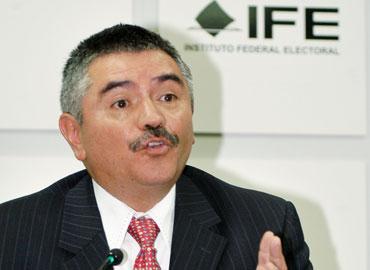 IFE analiza crear comisión para coordinar debate entre candidatos