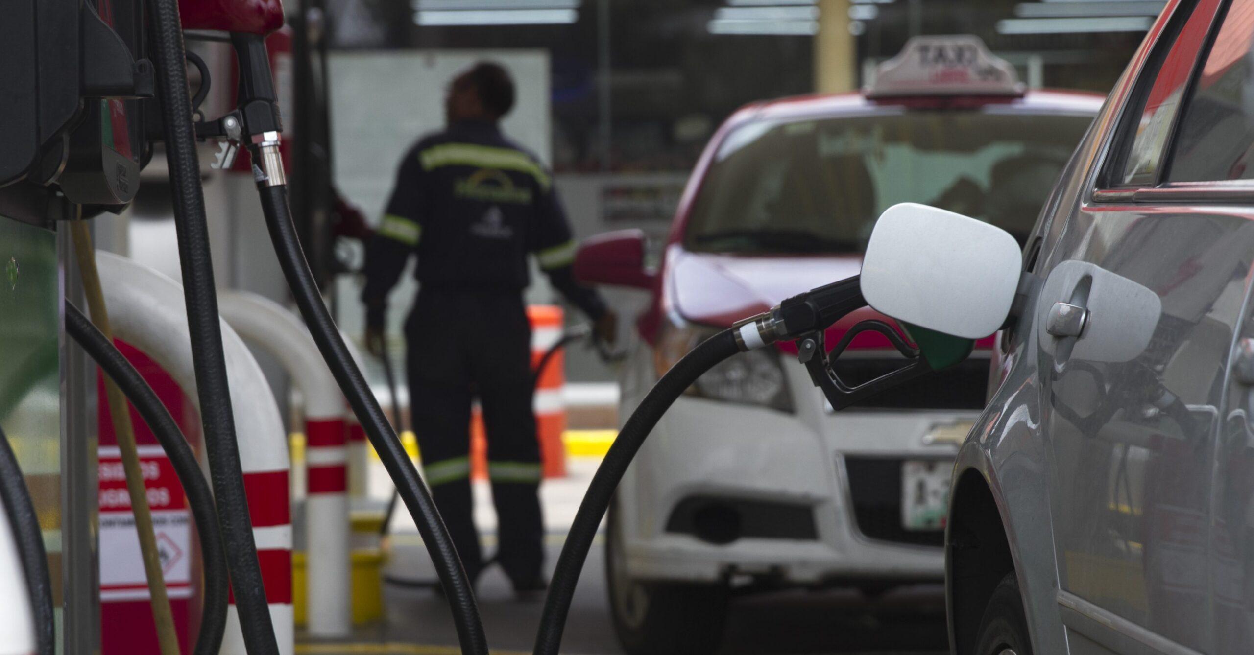 En 2017 aumentará el precio de la gasolina, y estas son las razones
