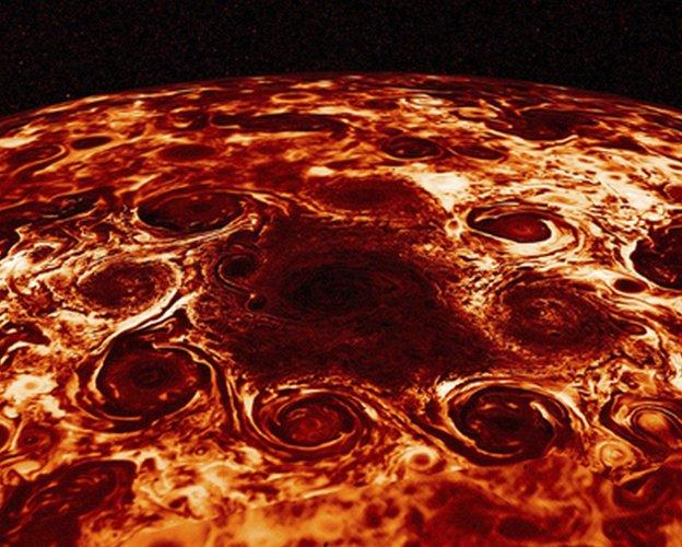 Juno revela la primera imagen del interior de Júpiter, el planeta más grande del Sistema Solar