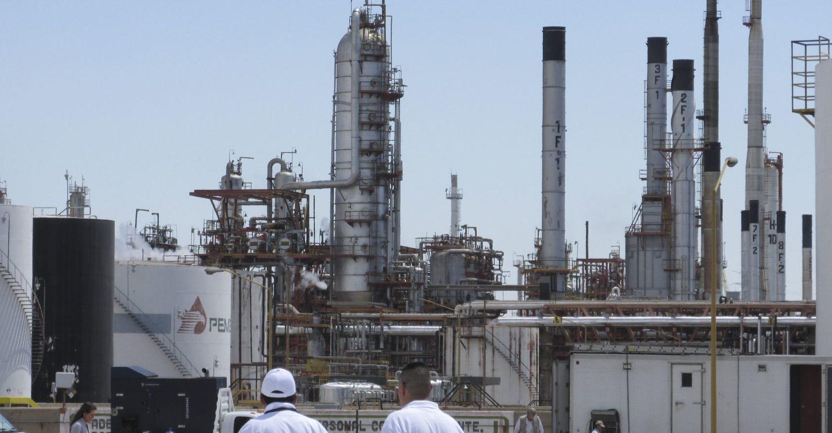 EU ayudará a México con la reducción de barriles de petróleo acordada por la OPEP: AMLO