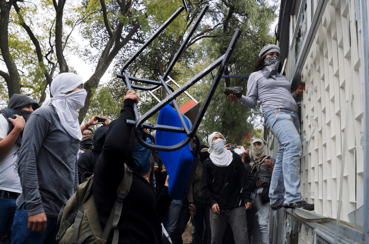 La UNAM sufre dos años de vandalismo, explosivos, balazos e… impunidad