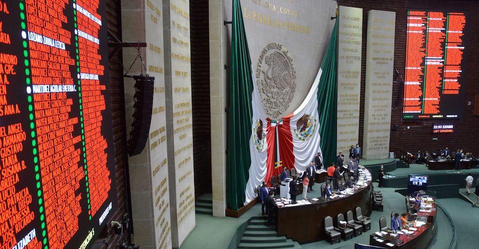 Tribunal Electoral aprueba reglas del INE para frenar la sobrerrepresentación en el Congreso