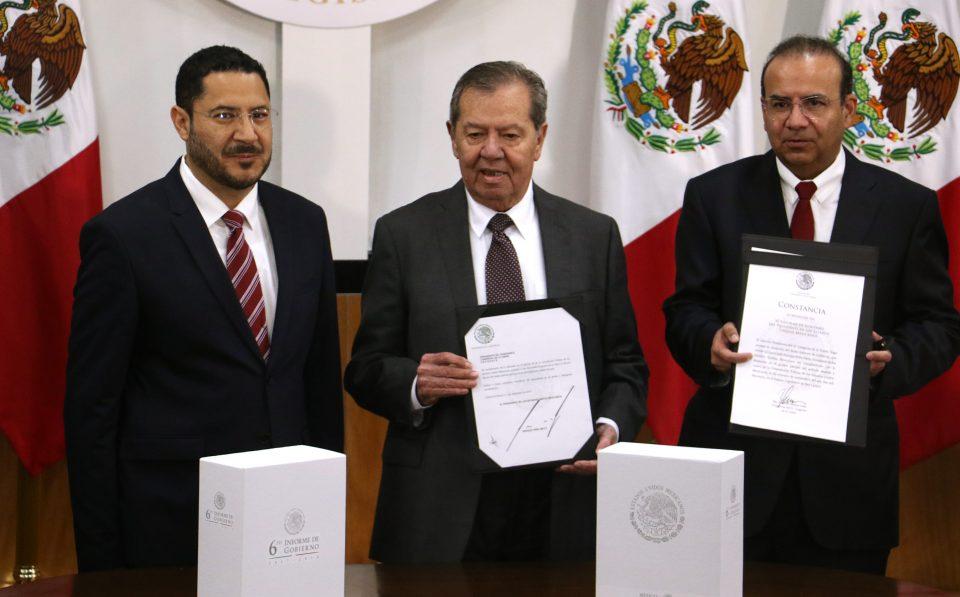 Nuevo Congreso recibe último informe de gobierno; hay bases para un mejor México, asegura Peña