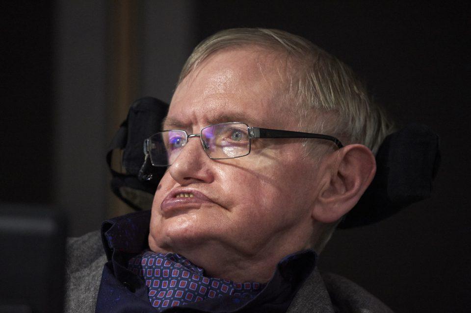 Stephen Hawking, el científico que estudió cómo nació el universo y que soñaba con vivir en el espacio