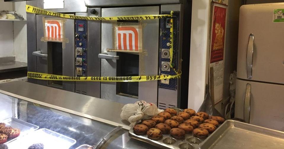 Prohíben cocinar en el Metro: autoridades colocan sellos de suspensión a locales de pizzas, pastes y hamburguesas