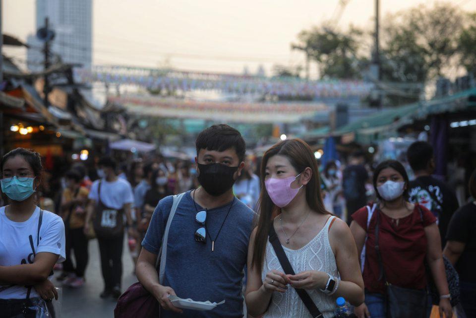 10 mil personas dan positivo a brote de enfermedad bacteriana en China
