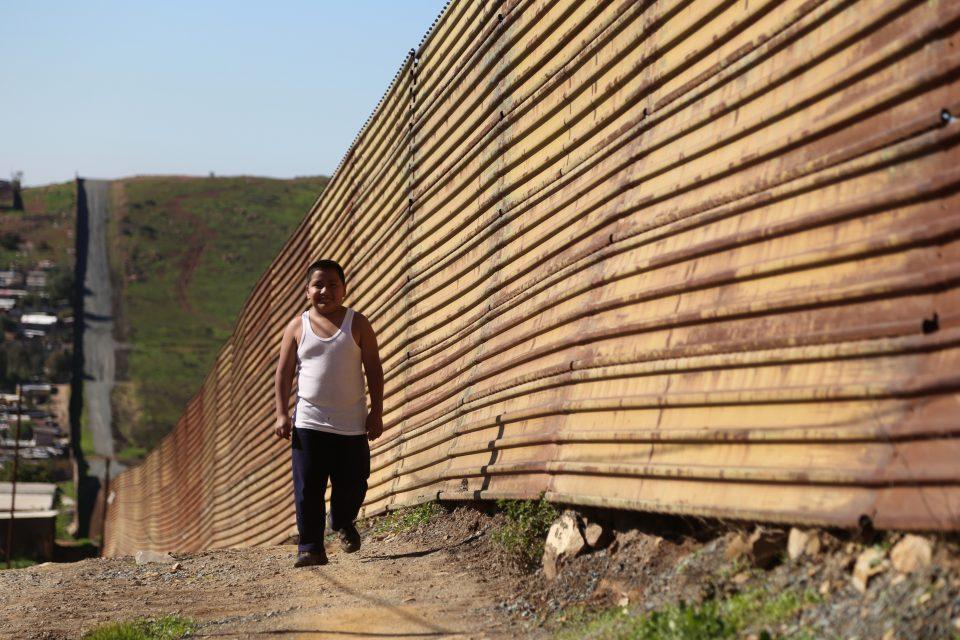 El muro fronterizo costaría 21 mil millones de dólares y no 12 mil, como dijo Donald Trump