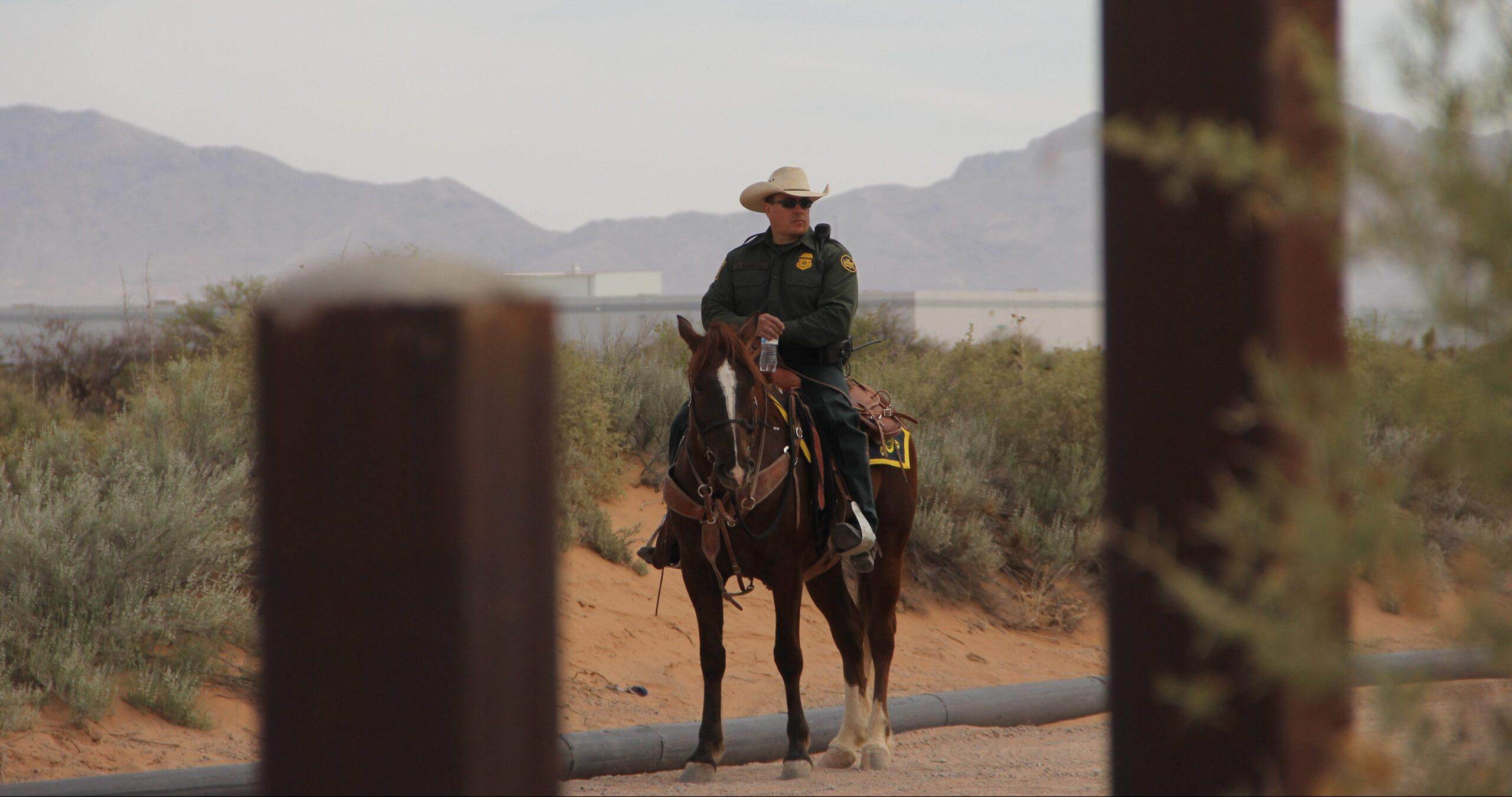 Arizona despliega tropas en la frontera; México está evaluando su cooperación con EU
