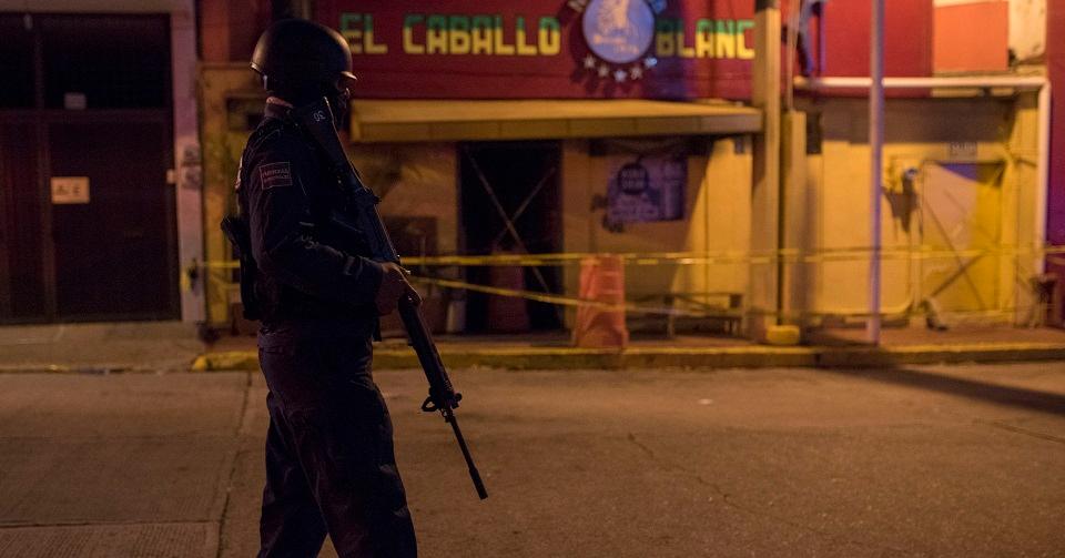 Desapariciones, secuestros, extorsión: lo que hay detrás del ataque al bar en Coatzacoalcos