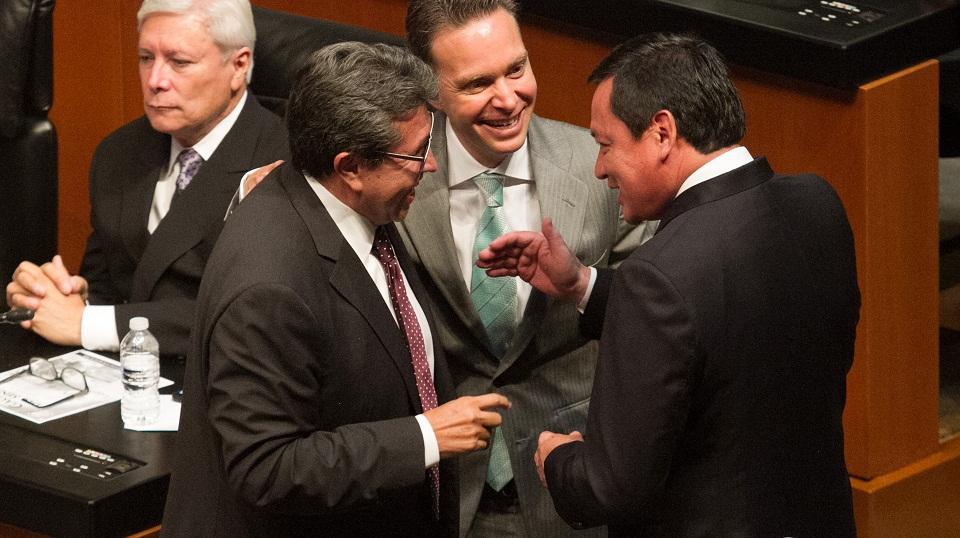 Monreal y Osorio Chong chocan por el tema de seguridad y la Segob