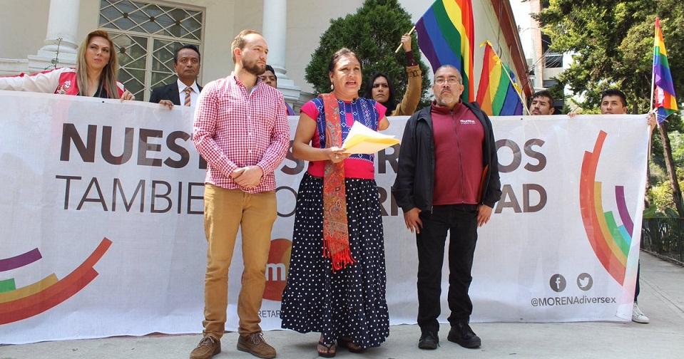 Un grupo de activistas, académicos y artistas acusa exclusión de Morena contra comunidad LGBTTTI