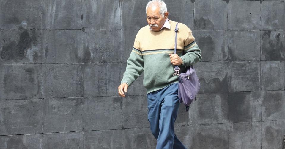 Desde el martes 3.8 millones podrán cobrar su pensión; IMSS recomienda evitar aglomeraciones