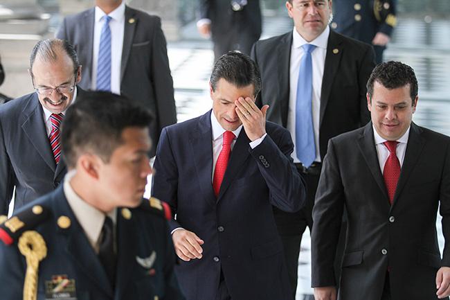 Peña Nieto se excede en publicidad oficial y gasta más de lo presupuestado
