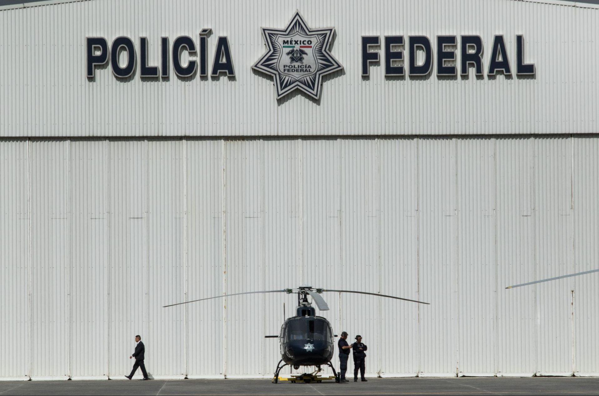 Fiscalía pide órdenes de captura contra 19 exmandos policiales por presuntos desvíos por 2,500 mdp