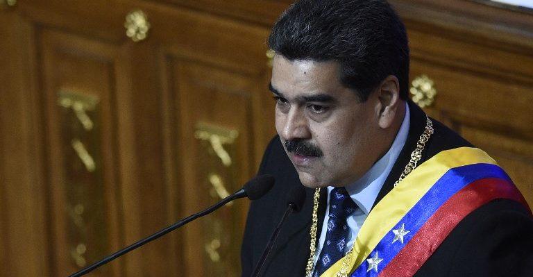 Guaidó se declara presidente interino de Venezuela y EU lo respalda; gobierno de México reconoce a Maduro