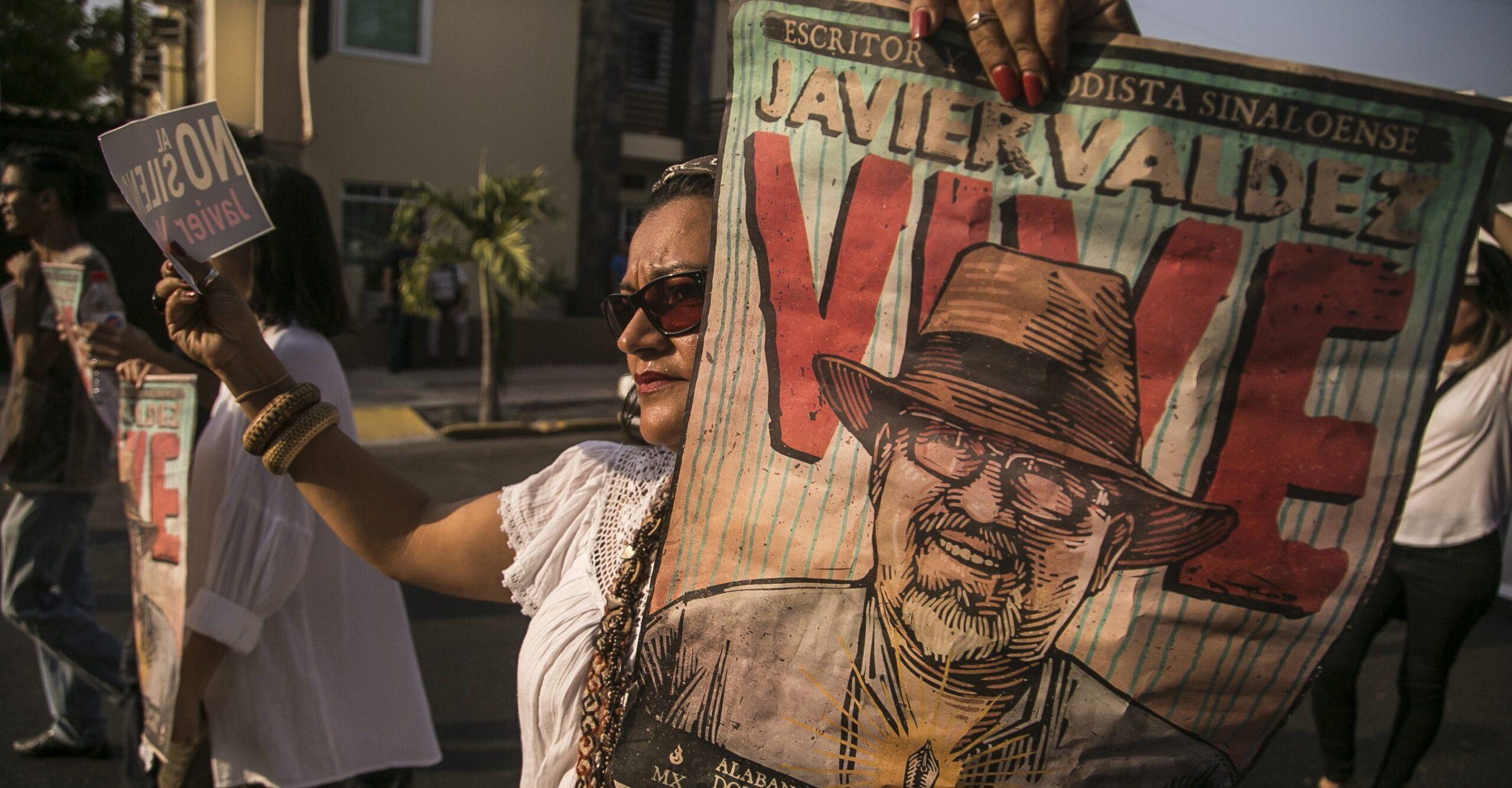 Trasladan a presunto asesino del periodista Javier Valdez a penal federal de Guasave