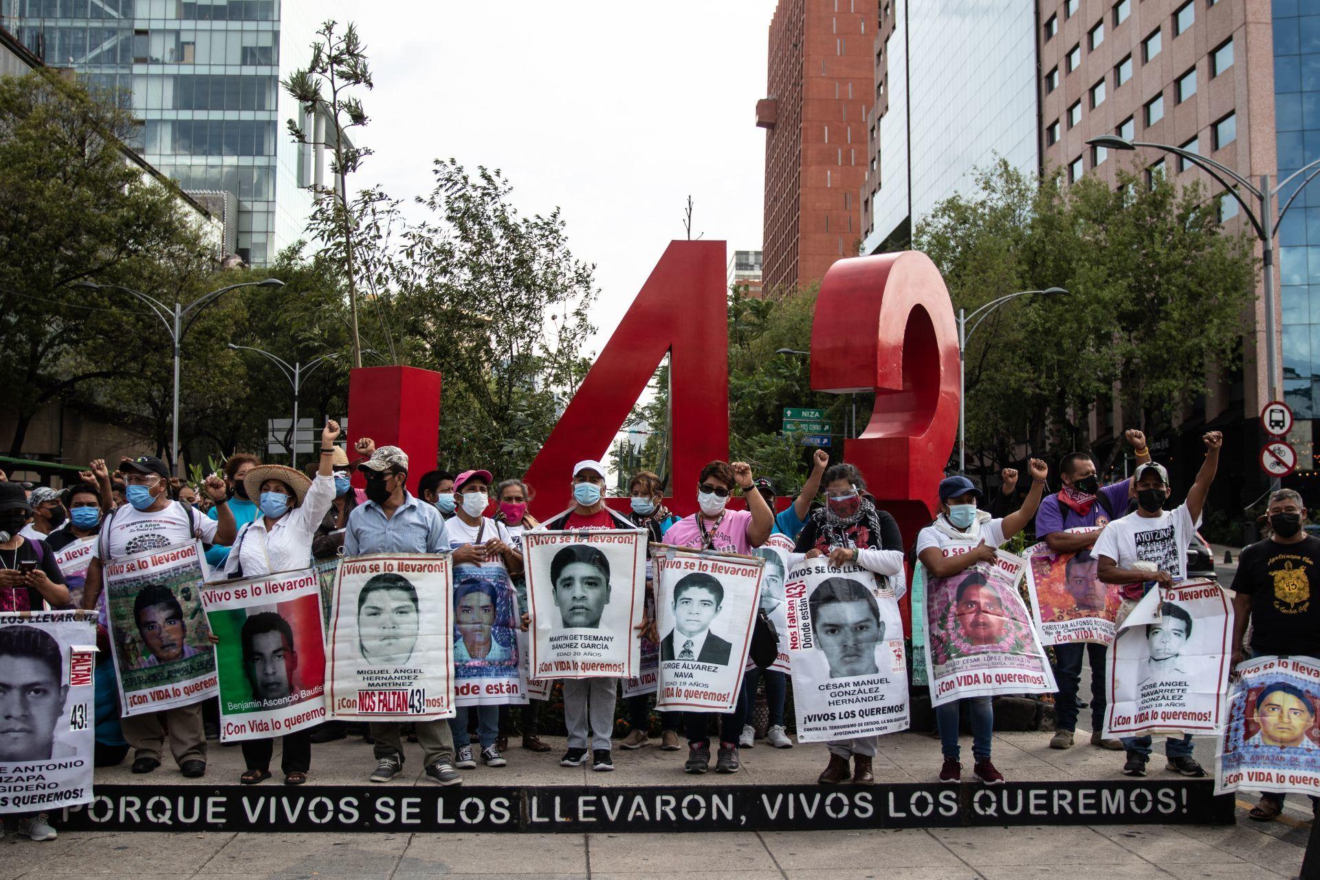 Identifican restos de Jhosivani Guerrero, uno de los 43 normalistas desaparecidos
