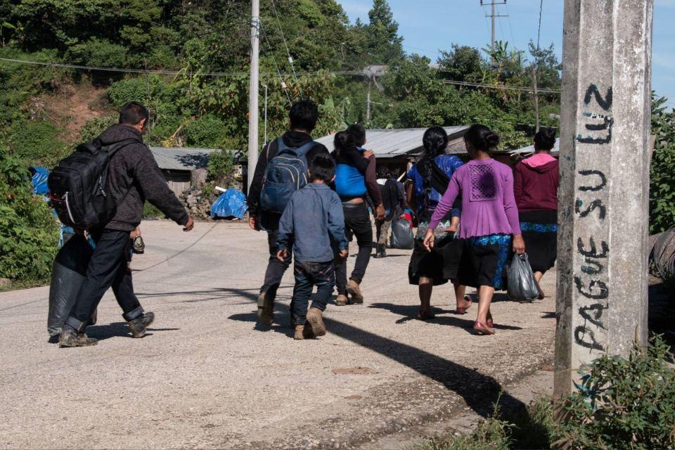 “El gobierno no escucha a las víctimas de desplazamiento forzado; creen que con una despensa ya nos atendieron”