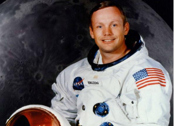 Fallece Neil Armstrong, primer hombre en pisar la Luna