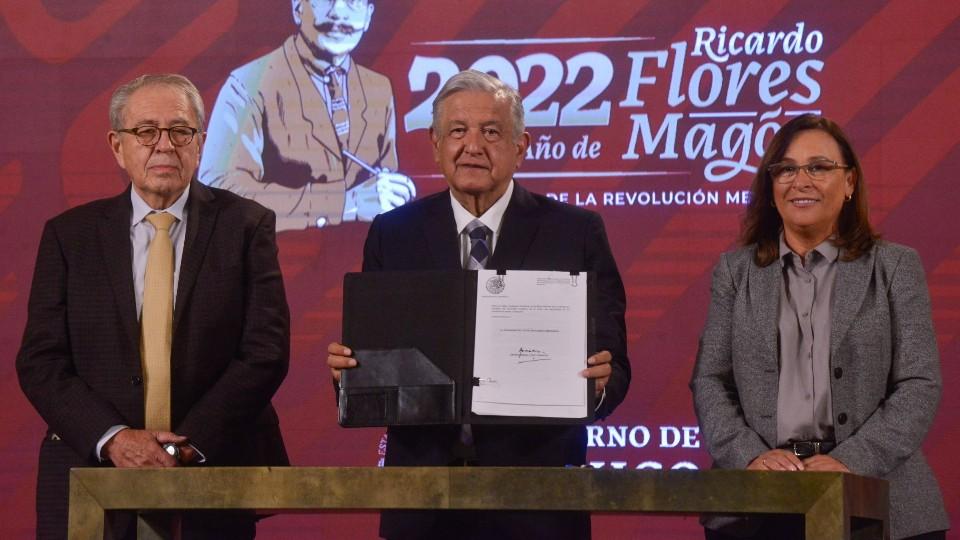 ‘Debemos de volver al reloj de Dios’, dice Jorge Alcocer; AMLO enviará hoy iniciativa para eliminar Horario de Verano