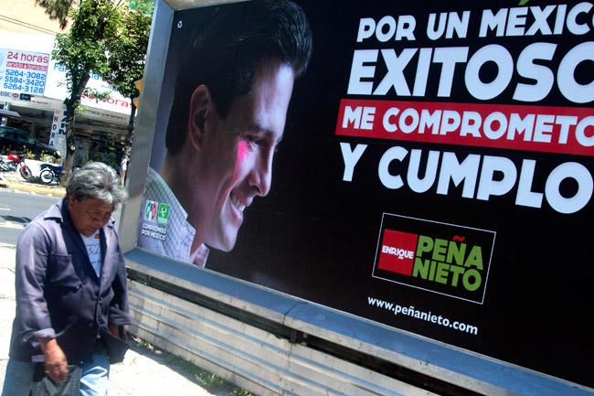 Gasta Peña Nieto 1.2 mdp al mes en espectaculares