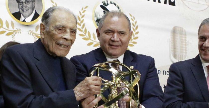 Ignacio Trelles, el histórico técnico del Cruz Azul, muere a los 103 años