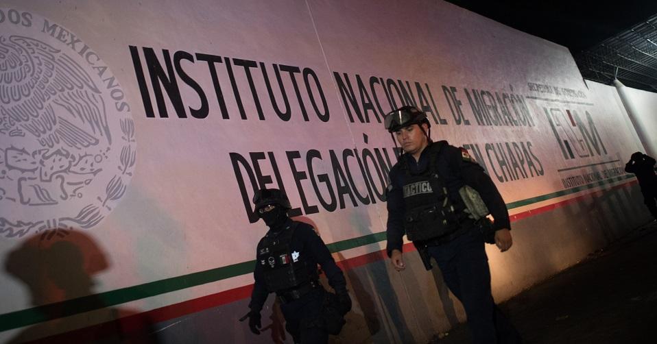 Se fugan 90 personas cubanas de estación migratoria de Tapachula
