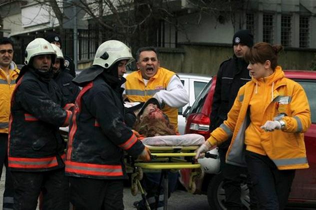 Reportan atentado contra embajada de EU en Turquía; hay dos muertos