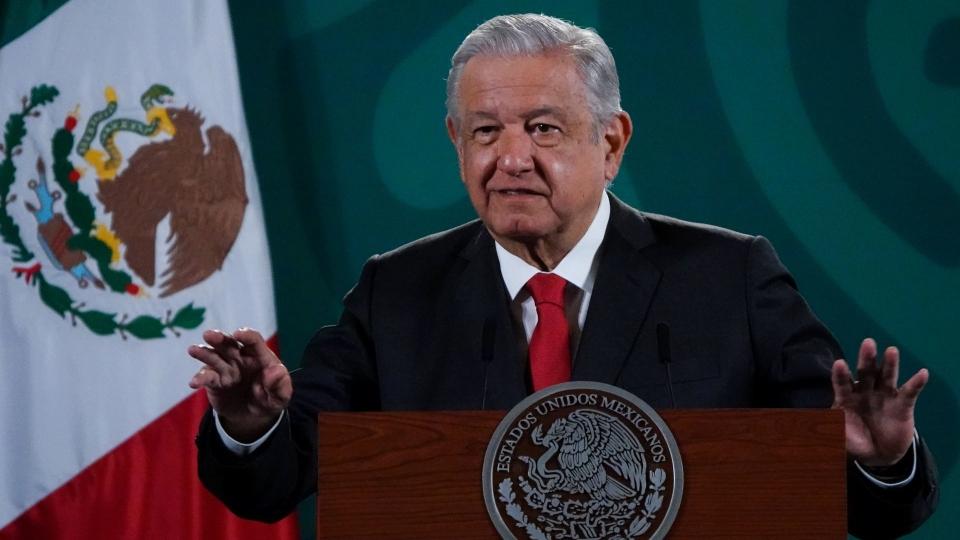 ‘No me lavo las manos’: AMLO evita opinar sobre invalidez de objeción de conciencia