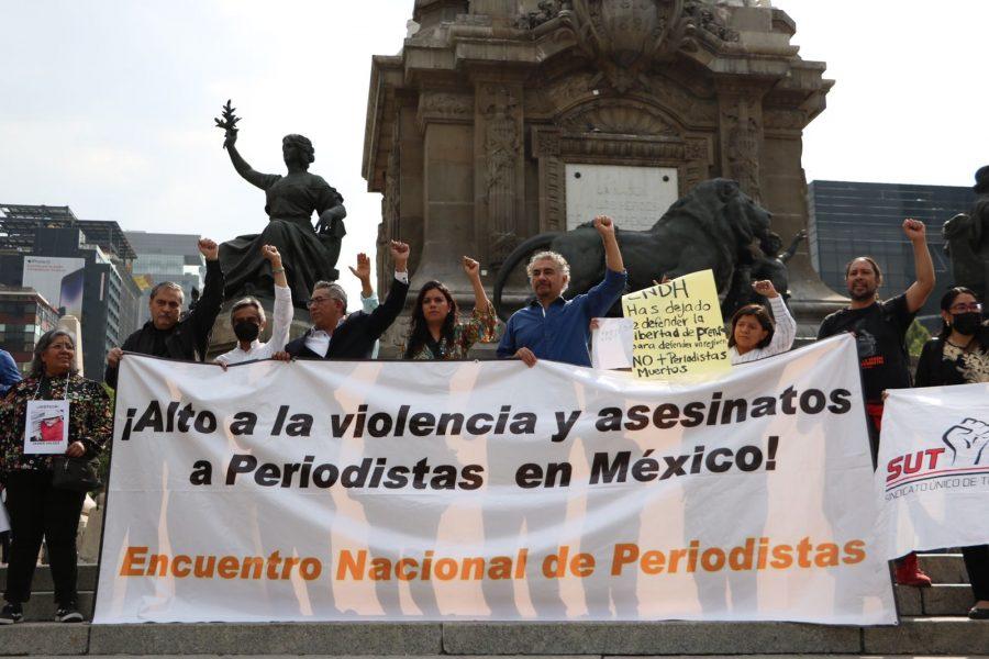 En fotos: Periodistas protestan por los crímenes contra la prensa